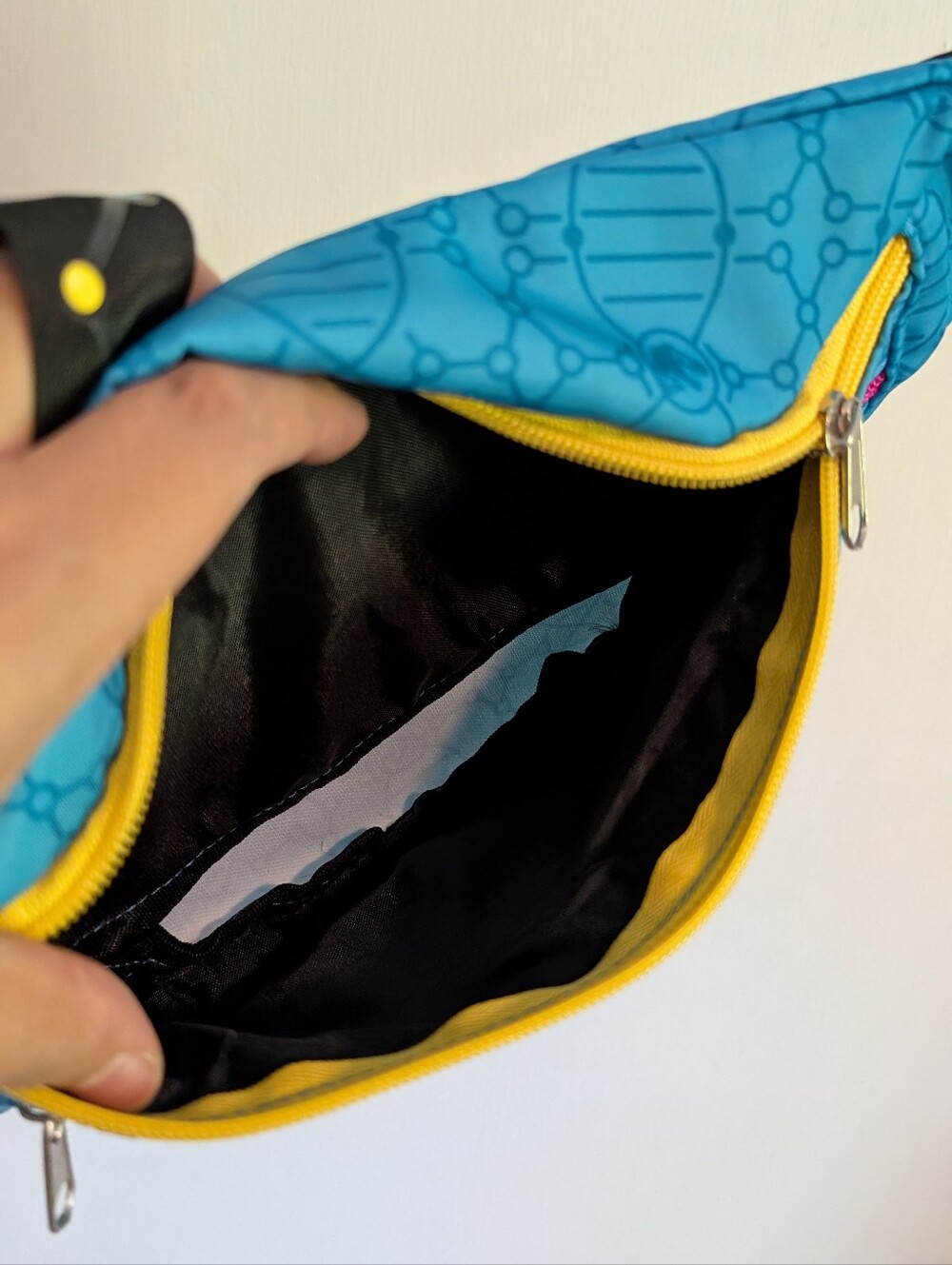 🎬 Universal Studios Waist Pack Jurassic World Mr. DNA Fanny Pack - Picture 7 of 9